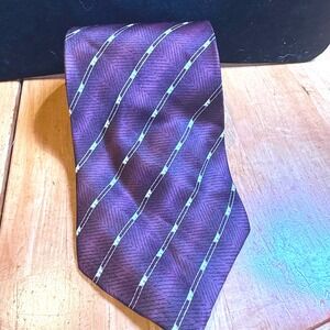Kai Long Purple Striped Chevron Handmade 100% Silk Wide Necktie Mens
